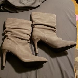 Grey boots